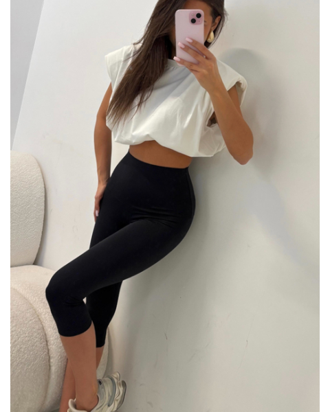 Capri tamprė juodos