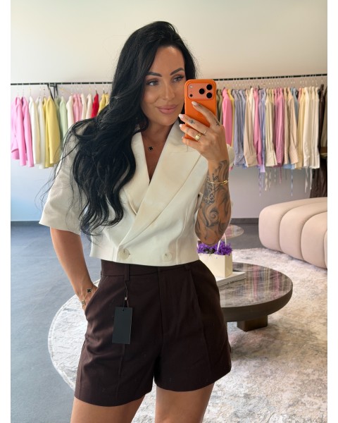 ŠORTAI LIA BROWN