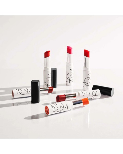 BOM Dewy Lip Balm - drėkinantis lūpų balzamas su spalva